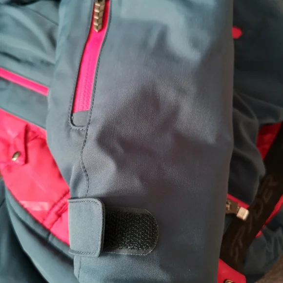 Ski jacket - Picture 13 of 16